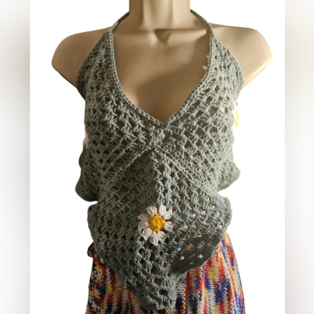 Handmade Crochet Halter Crop-Top Granny Square Daisy Flower Green Grannycore